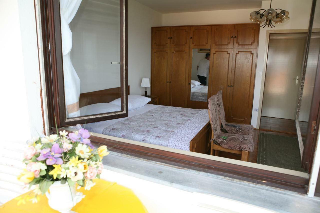 Rooms And Apartments Kurtovic Seget Donji Ngoại thất bức ảnh